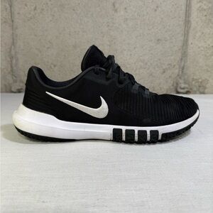 Nike Men's Flex Control 4 Black and White Training Shoes
